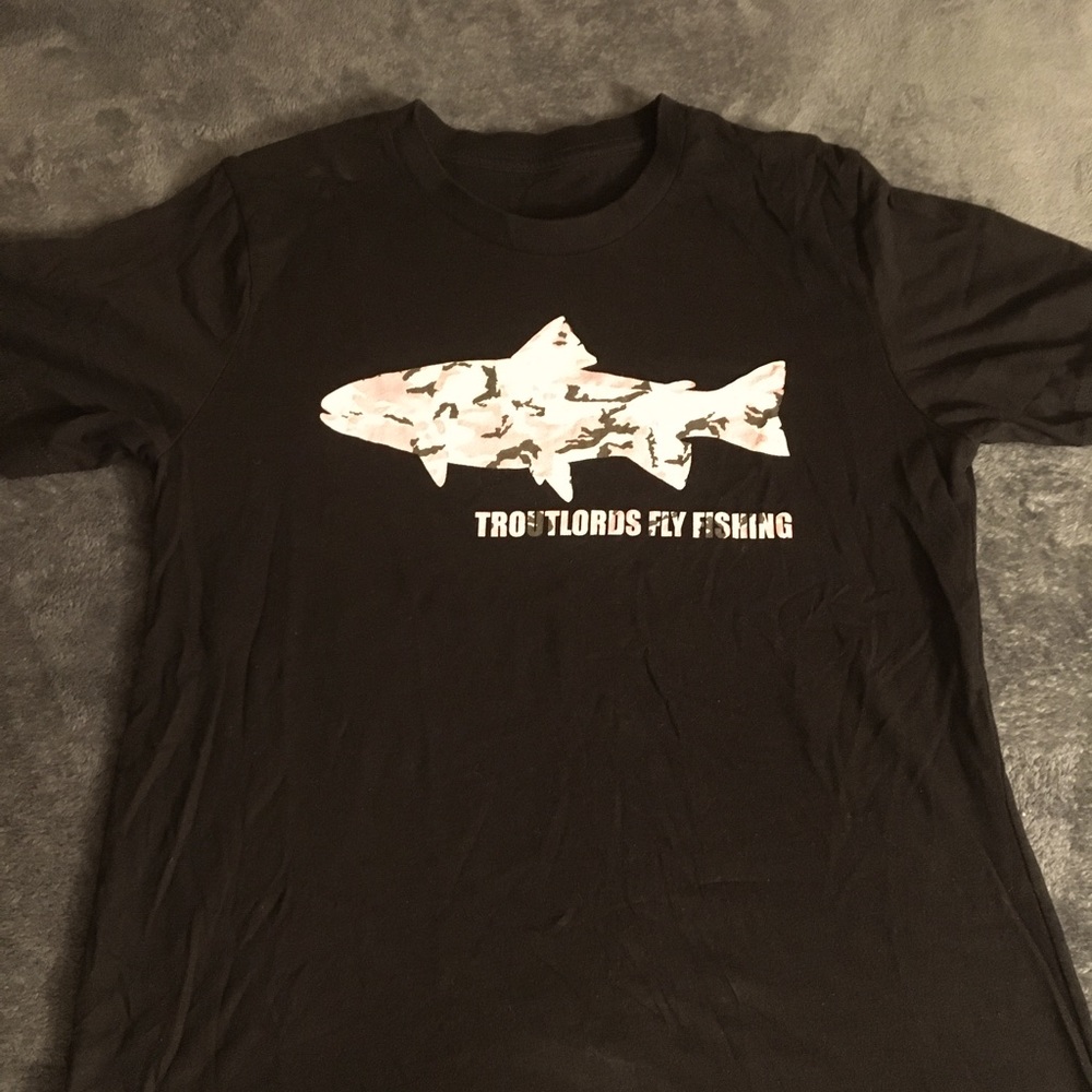 TroutLords Fly Fishing T-Shirt Pink Camo Trout M